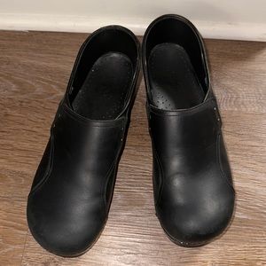 Dansko Womens Clog Shoe